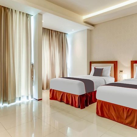 Collection O Legian Near Pantai Kuta Formerly Premium Legian Exterior foto